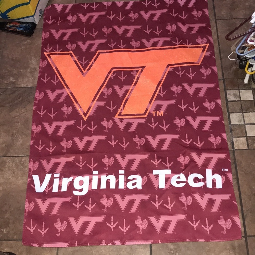 Large Virginia Tech Flag - Picture 6 of 10